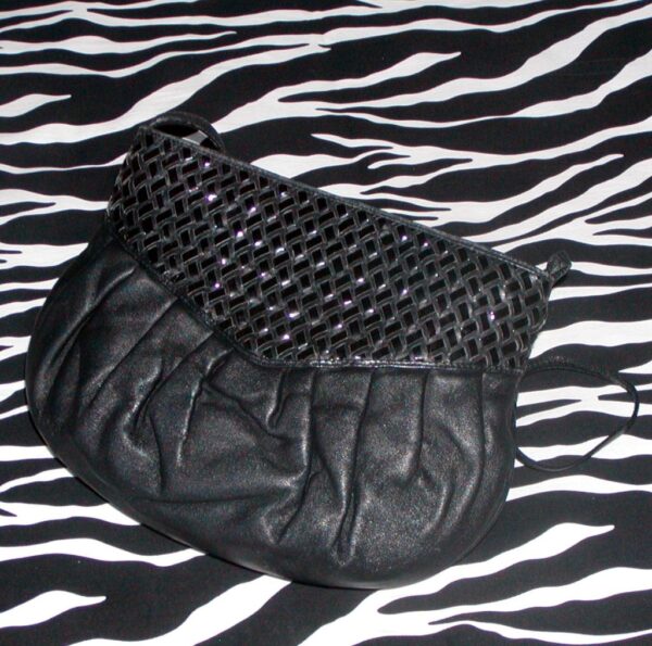 Vintage Black Leather Gathered Clamshell Shoulder Bag