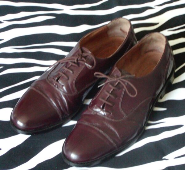 Vintage Burgundy Dress Shoes Mens Size 9 - Vintage Designer Clothing
