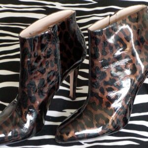 SUPER-SEXY Anne Klein Stiletto Booties LACQUER Animal Print