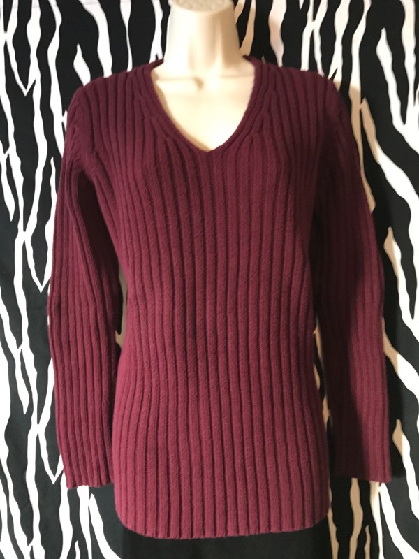 Burgundy V-Neck Cotton Pullover