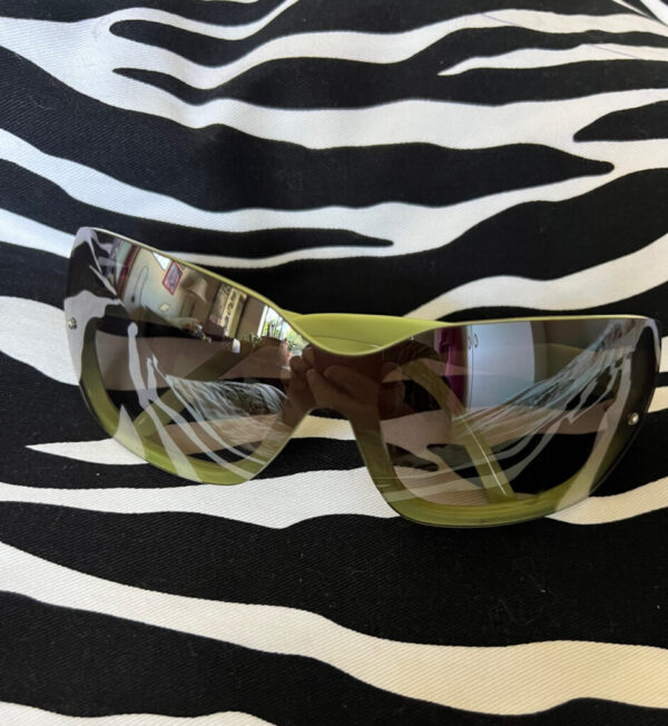 Preloved Neon Green Polarized Sunglasses