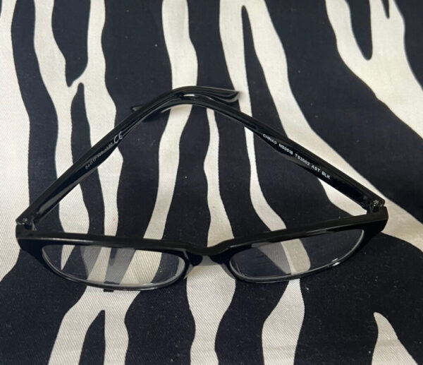 Preowned Black Reading Glasses +1.50