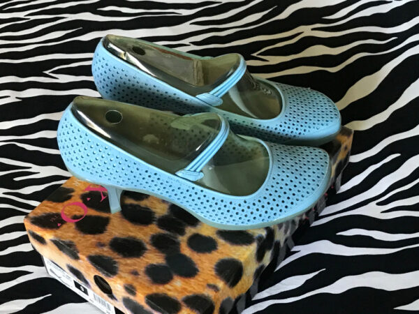 Vintage Powder Blue Mary Janes With A Kitten Heel Size 9