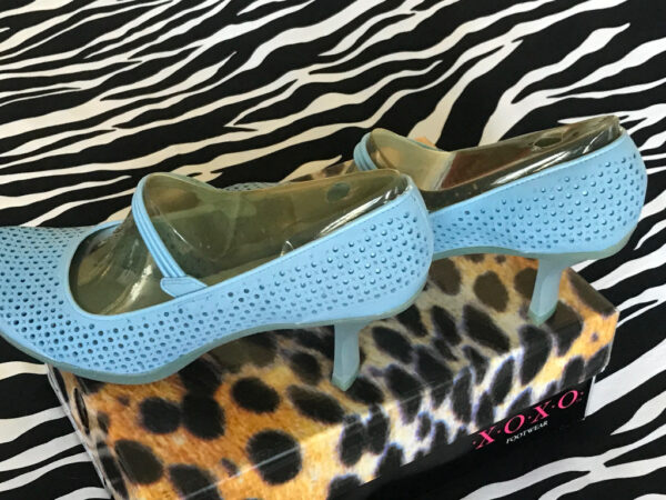 Vintage Powder Blue Mary Janes With A Kitten Heel Size 9